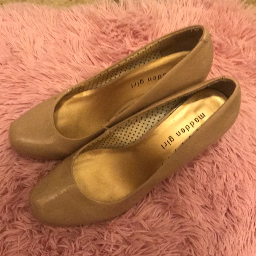 Nude heels
